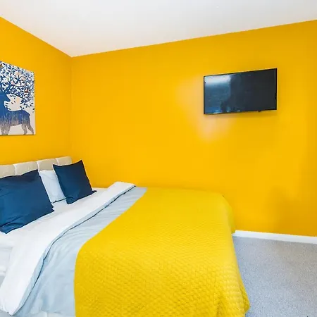 Inglewood Hub Hotel